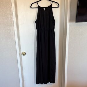 Black Sleeveless Maxi Dress